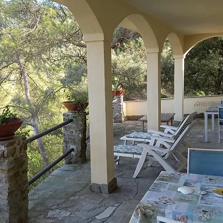 مزرعة للإقامة Il Rifugio Di Artemide *